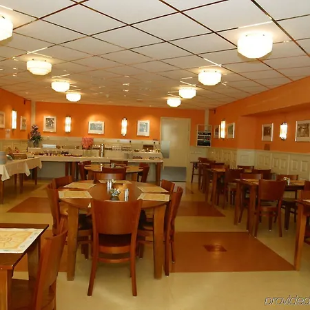 Hotell The Bridge 3*