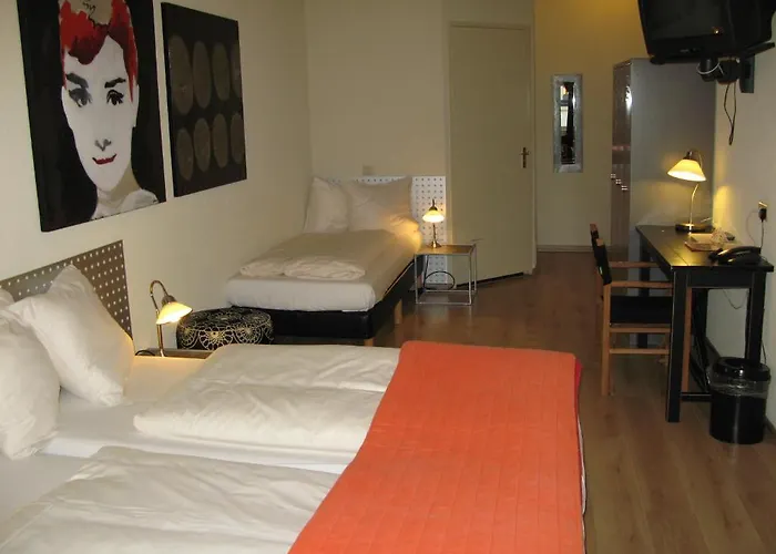 The Bridge Hotel Ámsterdam