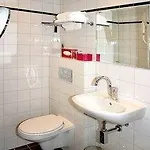 The Bridge Hotel 3*